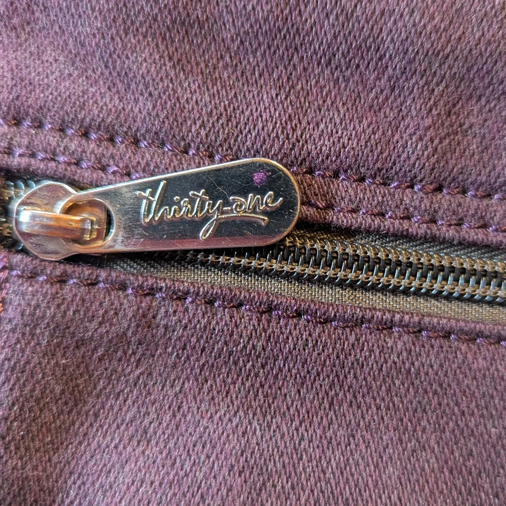 Ladies Thirty One Crossbody Plum Bag/Purse - Picture 3 of 12